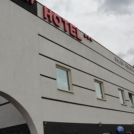 Hotel Sunny Poznan Luaran gambar